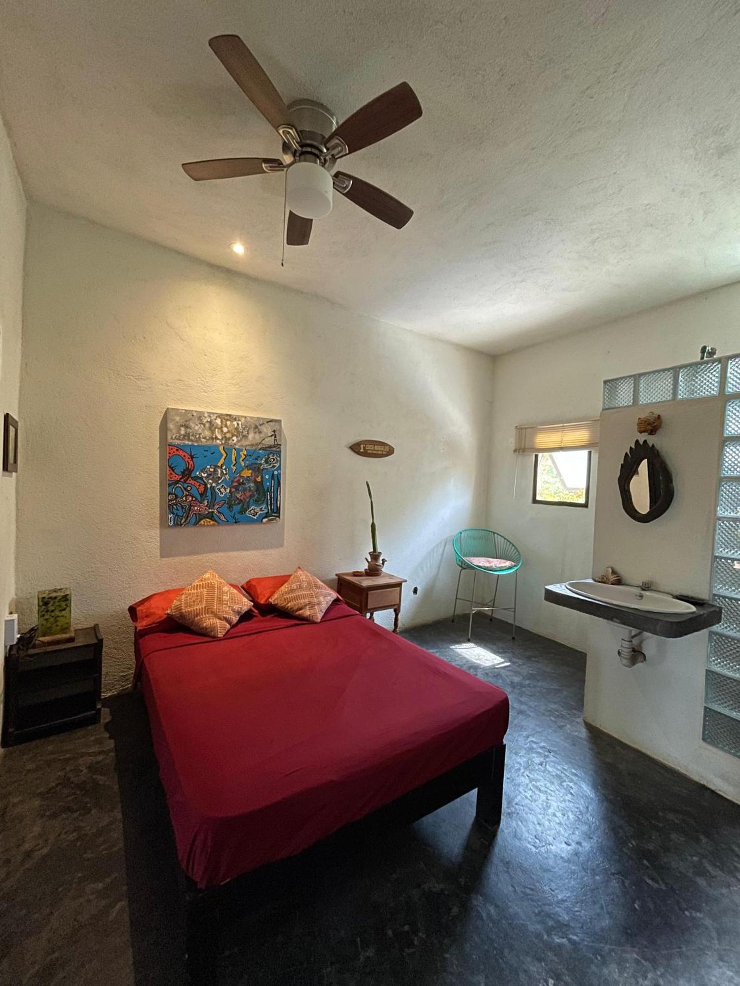 La Punta Surf House -Tree House Starlink Apartment ปูแอร์โตเอสกอนดิโด ภายนอก รูปภาพ